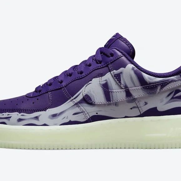 Nike Air Force 1 QS Halloween Purple Skeleton (2021) CU8067 500 - Picture 2 of 10
